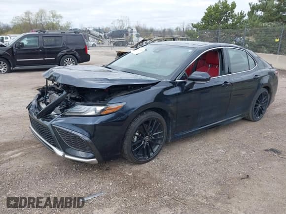 ✅ 2021 Toyota Camry XSE • VIN: 4T1K61AK9MU477727 • Lot: 42178145. Wystawiony na IAAI z przebiegiem 59 402 mil. Bezpłatny archiwum sprzedaży aukcyjnych z USA i szczegółowy raport historii pojazdu na DreamBid. Zdjęcie 2.