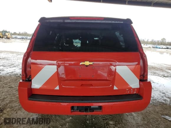 ✅ 2020 Chevrolet Suburban Commercial • VIN: 1GNSKKEC4LR254559 • Lot: 47543905. Wystawiony na Copart z przebiegiem 51 587 mil. Bezpłatny archiwum sprzedaży aukcyjnych z USA i szczegółowy raport historii pojazdu na DreamBid. Zdjęcie 6.