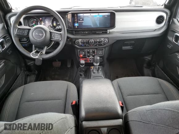 ✅ 2024 Jeep Wrangler Willys • VIN: 1C4RJXN61RW161106 • Лот: 86268845. Опубликован ранее на Copart с пробегом 18 937 миль. Бесплатный доступ к архиву аукционных продаж из США и подробный отчёт об истории автомобиля на DreamBid. Изображение 8.