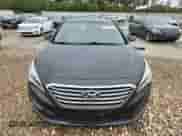 2015 Hyundai Sonata SE z VIN 5NPE24AF4FH157553, wystawiony jako Copart lot #85395345 z przebiegiem 134 245 mil mil oraz Czysty tytuł • Clean title. Historia ofert i sprzedaży dostępna na DreamBid. Obrazek 5.