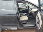 ✅ 2017 Hyundai Santa Fe Ultimate • VIN: 5XYZW4LA7HG481629 • Lot: 43371106. Listed on IAAI with 158,834 mi. Free auction sales archive from the USA and detailed vehicle history report at DreamBid. Image 5.