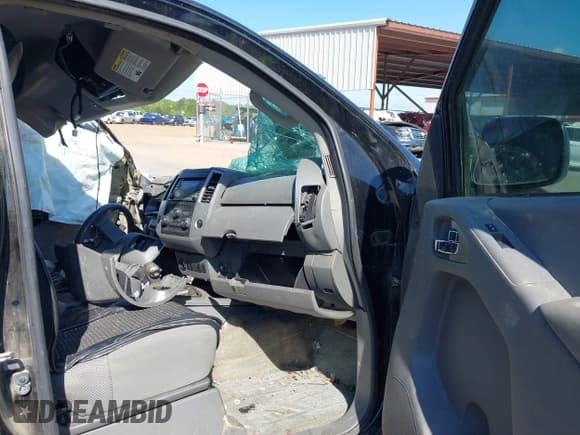 ✅ 2018 Nissan Frontier SV • VIN: 1N6AD0EV2JN722570 • Lot: 42006574. Listed on IAAI with Not provided. Free auction sales archive from the USA and detailed vehicle history report at DreamBid. Image 5.