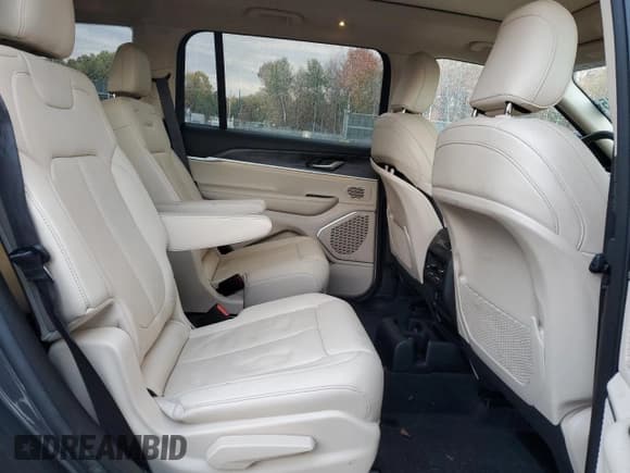 ✅ 2021 Jeep Grand Cherokee Limited • VIN: 1C4RJKBG7M8125711 • Lot: 82595415. Wystawiony na Copart z przebiegiem 77 511 mil. Bezpłatny archiwum sprzedaży aukcyjnych z USA i szczegółowy raport historii pojazdu na DreamBid. Zdjęcie 11.