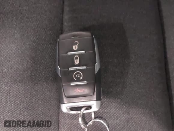 ✅ 2023 Ram 1500 Big Horn • VIN: 1C6SRFFT0PN589154 • Lot: 42560569. Wystawiony na IAAI z przebiegiem 24 061 mil. Bezpłatny archiwum sprzedaży aukcyjnych z USA i szczegółowy raport historii pojazdu na DreamBid. Zdjęcie 11.