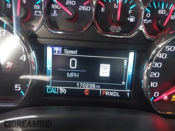 ✅ 2019 Chevrolet Silverado 2500HD High Country • VIN: 1GC1KUEY5KF212610 • Lot: 43516033. Wystawiony na IAAI z przebiegiem 170 238 mil. Bezpłatny archiwum sprzedaży aukcyjnych z USA i szczegółowy raport historii pojazdu na DreamBid. Zdjęcie 16.