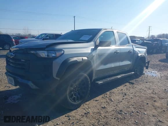 ✅ 2023 Chevrolet Colorado 4WD Trail Boss • VIN: 1GCPTEEK6P1260646 • Лот: 43648543. Опубликован ранее на IAAI с пробегом 48 519 миль. Бесплатный доступ к архиву аукционных продаж из США и подробный отчёт об истории автомобиля на DreamBid. Изображение 23.
