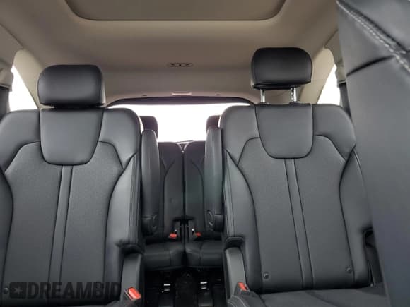 ✅ 2021 Kia Sorento SX Prestige X-Line • VIN: 5XYRKDLF2MG009856 • Lot: 81764485. Listed on Copart with 44,710 mi. Free auction sales archive from the USA and detailed vehicle history report at DreamBid. Image 10.