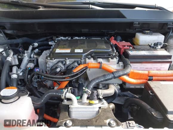 ✅ 2024 Toyota bZ4X XLE • VIN: JTMABACAXRA087695 • Lot: 43175828. Listed on IAAI with 13,579 mi. Free auction sales archive from the USA and detailed vehicle history report at DreamBid. Image 10.