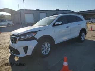 ✅ 2020 Kia Sorento LX • VIN: 5XYPG4A59LG633316 • Лот: 86864195. Опубликован ранее на Copart с пробегом 143 190 миль. Бесплатный доступ к архиву аукционных продаж из США и подробный отчёт об истории автомобиля на DreamBid. Изображение 1.