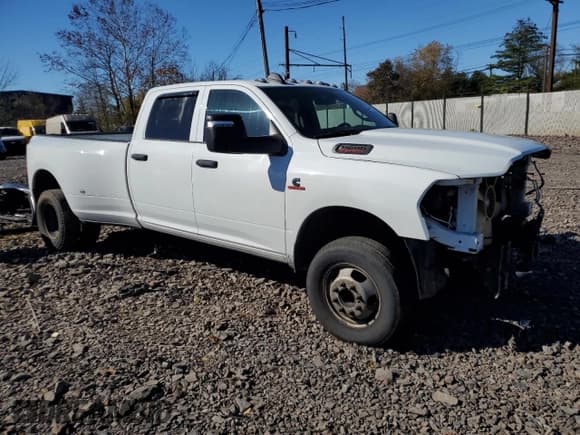 ✅ 2023 Ram 3500 Tradesman • VIN: 3C63RRGL7PG526369 • Lot: 91073785. Listed on Copart with 67,573 mi. Free auction sales archive from the USA and detailed vehicle history report at DreamBid. Image 4.