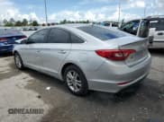 ✅ 2017 Hyundai Sonata SE • VIN: 5NPE24AF6HH553373 • Lot: 62727825. Listed on Copart with 70,756 mi. Free auction sales archive from the USA and detailed vehicle history report at DreamBid. Image 2.