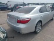 ✅ 2007 Lexus LS 460 L • VIN: JTHGL46FX75005436 • Lot: 42893342. Listed on IAAI with 187,963 mi. Free auction sales archive from the USA and detailed vehicle history report at DreamBid. Image 4.