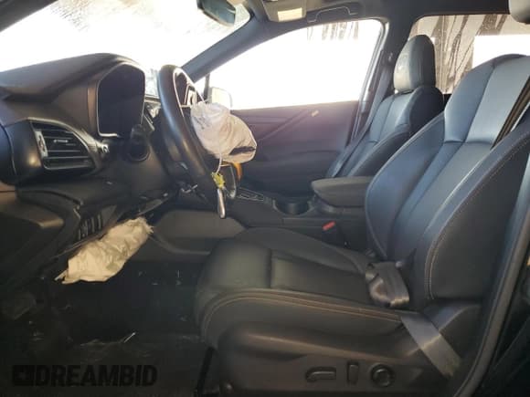 ✅ 2025 Subaru Outback Wilderness • VIN: 4S4BTGUD5S3189974 • Lot: 82469675. Wystawiony na Copart z przebiegiem 17 504 mil. Bezpłatny archiwum sprzedaży aukcyjnych z USA i szczegółowy raport historii pojazdu na DreamBid. Zdjęcie 7.