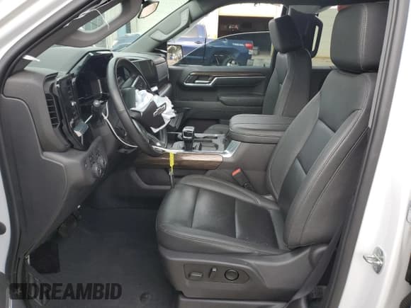 ✅ 2023 Chevrolet Silverado 1500 LT Trail Boss • VIN: 3GCUDFE85PG328124 • Lot: 61724685. Wystawiony na Copart z przebiegiem Nie podano. Bezpłatny archiwum sprzedaży aukcyjnych z USA i szczegółowy raport historii pojazdu na DreamBid. Zdjęcie 7.