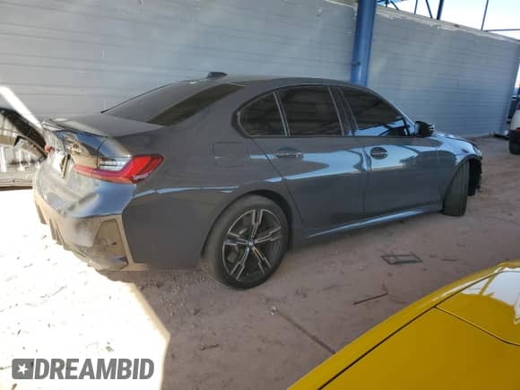 2024 BMW 3 Series M340i z VIN 3MW49FS05R8E84755, wystawiony jako Copart lot #49288935 z przebiegiem 12 258 mil mil oraz Szkoda całkowita • Salvage title. Historia ofert i sprzedaży dostępna na DreamBid. Obrazek 3.