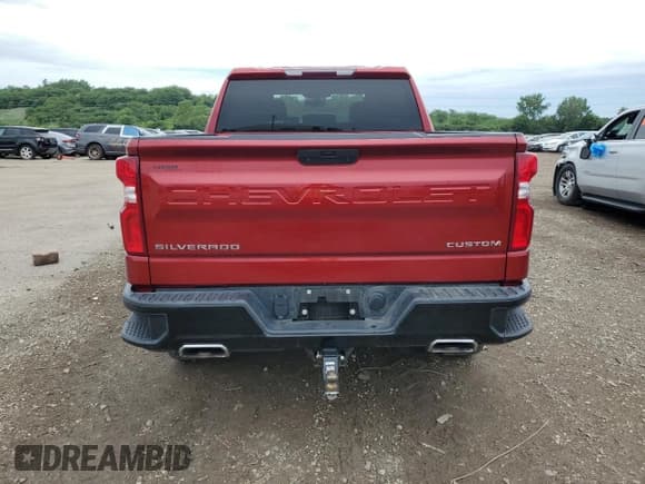 ✅ 2021 Chevrolet Silverado 1500 Custom Trail Boss • VIN: 1GCPYCEFXMZ147255 • Lot: 61611045. Wystawiony na Copart z przebiegiem 44 027 mil. Bezpłatny archiwum sprzedaży aukcyjnych z USA i szczegółowy raport historii pojazdu na DreamBid. Zdjęcie 6.