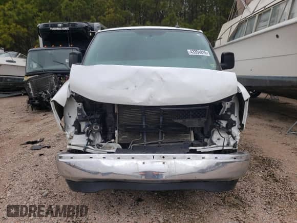 2017 Chevrolet Express Passenger LT с VIN 1GAZGPFFXH1281424, выставлен на аукционе Copart как лот 43354815 с пробегом 110 227 миль миль и Списание • Salvage title. История ставок и продаж доступна на DreamBid. Изображение 5.