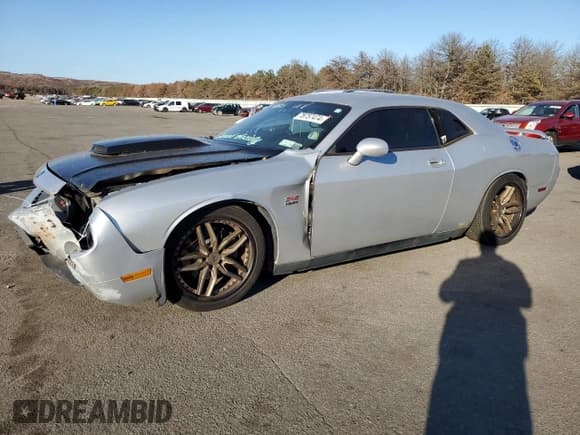 ✅ 2010 Dodge Challenger R/T • VIN: 2B3CJ5DT2AH182374 • Lot: 78757474. Wystawiony na Copart z przebiegiem 86 844 mil. Bezpłatny archiwum sprzedaży aukcyjnych z USA i szczegółowy raport historii pojazdu na DreamBid. Zdjęcie 1.