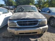 ✅ 2000 Ford Explorer Eddie Bauer • VIN: 1FMZU74E6YZA63598 • Lot: 69906605. Wystawiony na Copart z przebiegiem 186 906 mil. Bezpłatny archiwum sprzedaży aukcyjnych z USA i szczegółowy raport historii pojazdu na DreamBid. Zdjęcie 5.