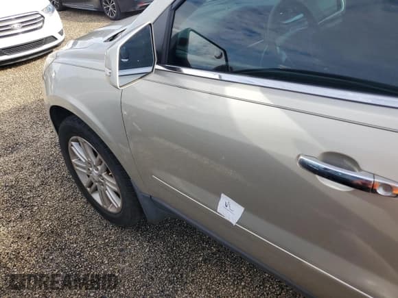 ✅ 2014 Chevrolet Traverse LT • VIN: 1GNKRGKD3EJ336290 • Lot: 74292504. Wystawiony na Copart z przebiegiem 97 871 mil. Bezpłatny archiwum sprzedaży aukcyjnych z USA i szczegółowy raport historii pojazdu na DreamBid. Zdjęcie 12.