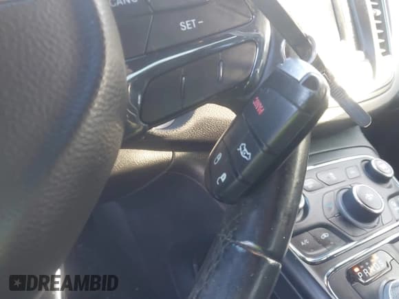 ✅ 2015 Chrysler 200 S • VIN: 1C3CCCBB7FN566810 • Lot: 43576096. Listed on IAAI with 198,000 mi. Free auction sales archive from the USA and detailed vehicle history report at DreamBid. Image 11.