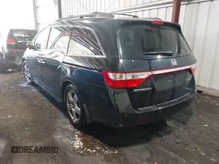 ✅ 2011 Honda Odyssey Touring • VIN: 5FNRL5H95BB073657 • Lot: 43621970. Wystawiony na IAAI z przebiegiem 178 099 mil. Bezpłatny archiwum sprzedaży aukcyjnych z USA i szczegółowy raport historii pojazdu na DreamBid. Zdjęcie 3.
