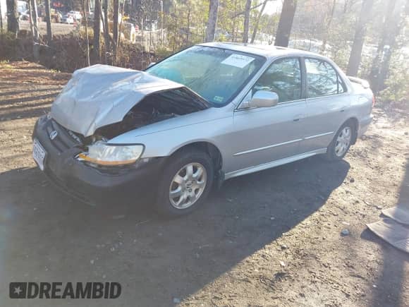 2001 Honda Accord EX с VIN 1HGCG566X1A148428, выставлен на аукционе IAAI как лот 41869572 с пробегом 221 113 миль миль и . История ставок и продаж доступна на DreamBid. Изображение 2.