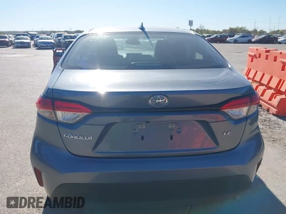 ✅ 2024 Toyota Corolla LE • VIN: 5YFB4MDE5RP176698 • Lot: 43660648. Listed on IAAI with 39,255 mi. Free auction sales archive from the USA and detailed vehicle history report at DreamBid. Image 16.