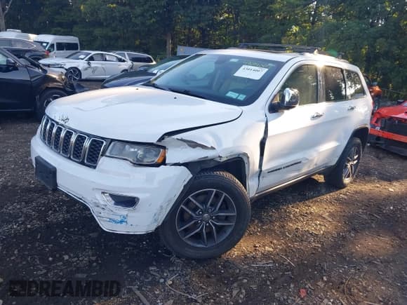 ✅ 2017 Jeep Grand Cherokee Limited • VIN: 1C4RJFBG9HC608515 • Lot: 43014007. Listed on IAAI with 119,749 mi. Free auction sales archive from the USA and detailed vehicle history report at DreamBid. Image 18.