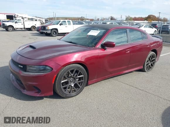 ✅ 2018 Dodge Charger R/T • VIN: 2C3CDXCT9JH331547 • Lot: 43620093. Wystawiony na IAAI z przebiegiem 50 599 mil. Bezpłatny archiwum sprzedaży aukcyjnych z USA i szczegółowy raport historii pojazdu na DreamBid. Zdjęcie 17.