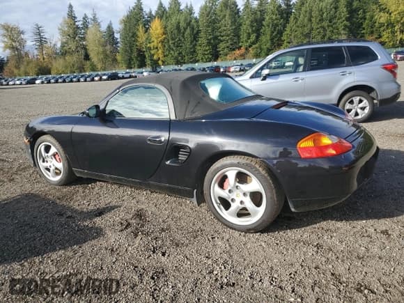 ✅ 2002 Porsche Boxster S • VIN: WP0CB29822U662363 • Lot: 89510985. Wystawiony na Copart z przebiegiem 104 125 mil. Bezpłatny archiwum sprzedaży aukcyjnych z USA i szczegółowy raport historii pojazdu na DreamBid. Zdjęcie 2.
