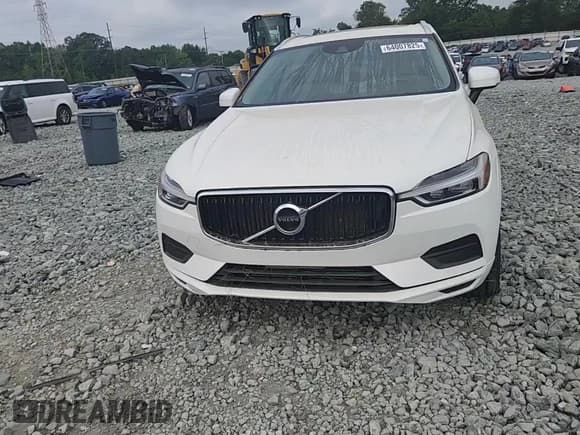 ✅ 2019 Volvo XC60 Momentum • VIN: LYV102DK2KB200699 • Lot: 64007825. Listed on Copart with 117,310 mi. Free auction sales archive from the USA and detailed vehicle history report at DreamBid. Image 14.