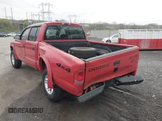 ✅ 2003 Dodge Dakota Sport • VIN: 1D7HG38X63S212434 • Lot: 42030739. Wystawiony na IAAI z przebiegiem 181 098 mil. Bezpłatny archiwum sprzedaży aukcyjnych z USA i szczegółowy raport historii pojazdu na DreamBid. Zdjęcie 6.