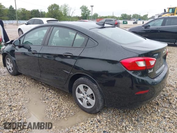 ✅ 2018 Chevrolet Cruze LS • VIN: 1G1BC5SM5J7241101 • Lot: 42307244. Listed on IAAI with 72,586 mi. Free auction sales archive from the USA and detailed vehicle history report at DreamBid. Image 3.