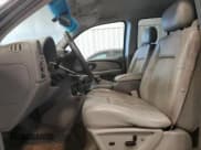 ✅ 2006 Buick Rainier CXL • VIN: 5GADT13S162326559 • Lot: 82556114. Wystawiony na Copart z przebiegiem 210 484 mil. Bezpłatny archiwum sprzedaży aukcyjnych z USA i szczegółowy raport historii pojazdu na DreamBid. Zdjęcie 7.