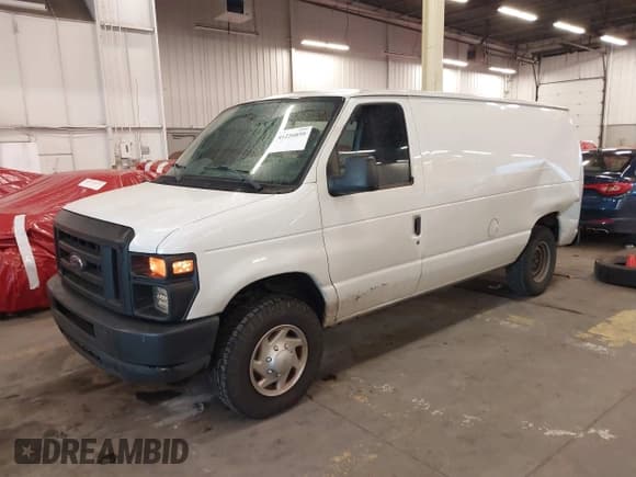 ✅ 2011 Ford Econoline Cargo Commercial • VIN: 1FTNE1EW5BDB01167 • Лот: 41226859. Опубликован ранее на IAAI с пробегом 248 606 миль. Бесплатный доступ к архиву аукционных продаж из США и подробный отчёт об истории автомобиля на DreamBid. Изображение 2.