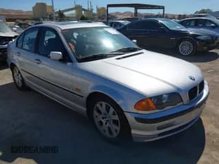 1999 BMW 3 Series 323i с VIN WBAAM3331XFP55937, выставлен на аукционе IAAI как лот 42997051 с пробегом 169 026 миль миль и . История ставок и продаж доступна на DreamBid. Изображение 1.