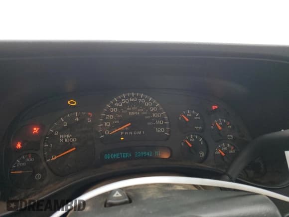 ✅ 2006 Chevrolet Silverado 2500HD LT2 • VIN: 1GCHK23D36F190230 • Lot: 87080494. Wystawiony na Copart z przebiegiem 239 942 mil. Bezpłatny archiwum sprzedaży aukcyjnych z USA i szczegółowy raport historii pojazdu na DreamBid. Zdjęcie 9.