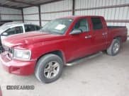 ✅ 2010 Dodge Dakota Bighorn/Lonestar • VIN: 1D7CW3GK9AS194611 • Lot: 43441983. Wystawiony na IAAI z przebiegiem 99 300 mil. Bezpłatny archiwum sprzedaży aukcyjnych z USA i szczegółowy raport historii pojazdu na DreamBid. Zdjęcie 2.
