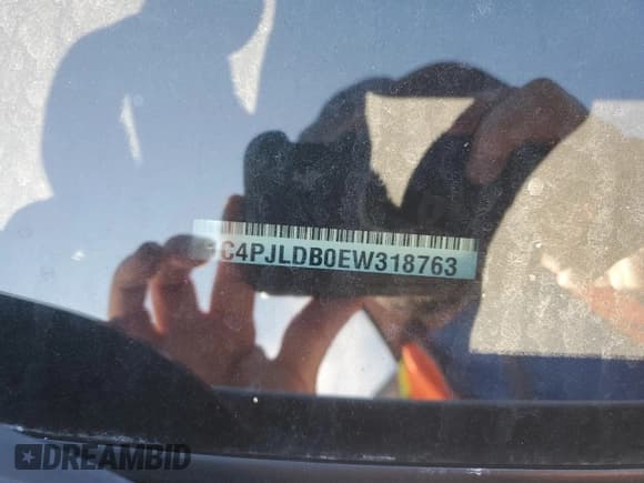 ✅ 2014 Jeep Cherokee Limited • VIN: 1C4PJLDB0EW318763 • Лот: 69446935. Опубликован ранее на Copart с пробегом 112 610 миль. Бесплатный доступ к архиву аукционных продаж из США и подробный отчёт об истории автомобиля на DreamBid. Изображение 14.