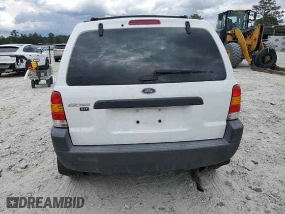 ✅ 2004 Ford Escape XLT • VIN: 1FMCU93124DA15295 • Lot: 72222414. Listed on Copart with 77,496 mi. Free auction sales archive from the USA and detailed vehicle history report at DreamBid. Image 6.