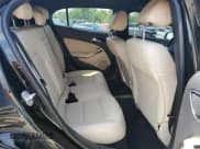 ✅ 2017 Mercedes-Benz GLA 250 • VIN: WDCTG4GB2HJ337888 • Lot: 56418565. Wystawiony na Copart z przebiegiem 96 819 mil. Bezpłatny archiwum sprzedaży aukcyjnych z USA i szczegółowy raport historii pojazdu na DreamBid. Zdjęcie 11.