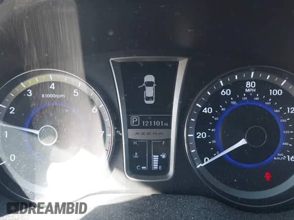 2013 Hyundai Azera с VIN KMHFG4JG3DA257044, выставлен на аукционе IAAI как лот 38729391 с пробегом 121 101 миль миль и . История ставок и продаж доступна на DreamBid. Изображение 7.