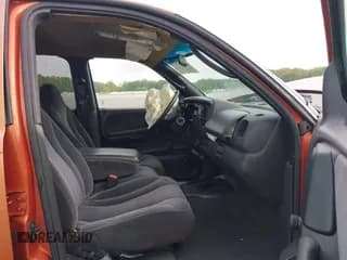 ✅ 2000 Dodge Dakota Sport • VIN: 1B7GL2AX6YS624270 • Lot: 42115234. Wystawiony na IAAI z przebiegiem 187 410 mil. Bezpłatny archiwum sprzedaży aukcyjnych z USA i szczegółowy raport historii pojazdu na DreamBid. Zdjęcie 5.