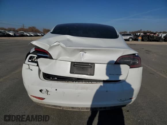 ✅ 2022 Tesla Model 3 Long Range • VIN: 5YJ3E1EB9NF298183 • Lot: 92124135. Wystawiony na Copart z przebiegiem 17 949 mil. Bezpłatny archiwum sprzedaży aukcyjnych z USA i szczegółowy raport historii pojazdu na DreamBid. Zdjęcie 6.