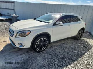 ✅ 2018 Mercedes-Benz GLA 250 • VIN: WDCTG4EBXJJ390122 • Лот: 89508915. Опубликован ранее на Copart с пробегом 151 070 миль. Бесплатный доступ к архиву аукционных продаж из США и подробный отчёт об истории автомобиля на DreamBid. Изображение 1.