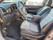 ✅ 2013 Kia Sorento SX • VIN: 5XYKWDA28DG369672 • Lot: 92301185. Listed on Copart with 118,053 mi. Free auction sales archive from the USA and detailed vehicle history report at DreamBid. Image 7.