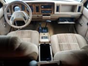 ✅ 1986 Ford Bronco • VIN: 1FMCU14T1GUB14387 • Lot: 76962214. Wystawiony na Copart z przebiegiem 785 536 mil. Bezpłatny archiwum sprzedaży aukcyjnych z USA i szczegółowy raport historii pojazdu na DreamBid. Zdjęcie 8.