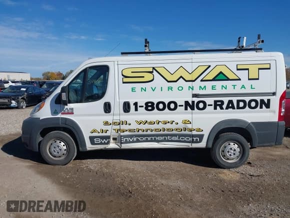 ✅ 2018 Ram ProMaster Cargo • VIN: 3C6TRVAG5JE134675 • Lot: 43534462. Wystawiony na IAAI z przebiegiem 180 220 mil. Bezpłatny archiwum sprzedaży aukcyjnych z USA i szczegółowy raport historii pojazdu na DreamBid. Zdjęcie 15.