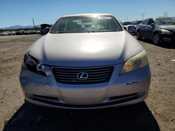 ✅ 2007 Lexus ES 330 • VIN: JTHBJ46G572124621 • Lot: 89864915. Wystawiony na Copart z przebiegiem 129 419 mil. Bezpłatny archiwum sprzedaży aukcyjnych z USA i szczegółowy raport historii pojazdu na DreamBid. Zdjęcie 5.